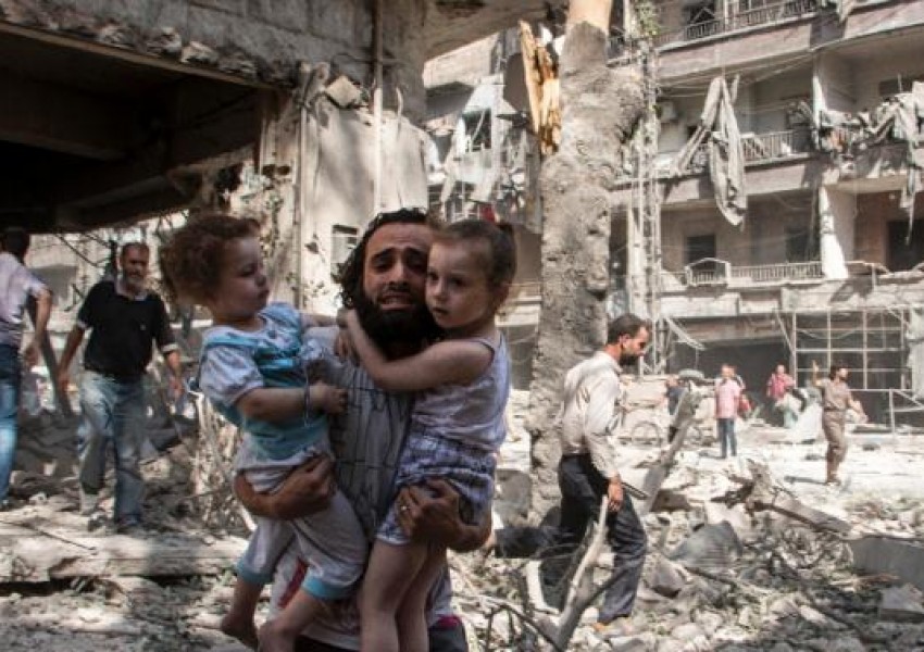 Детска болница и училище в Сирия рухнаха след ракетен обстрел