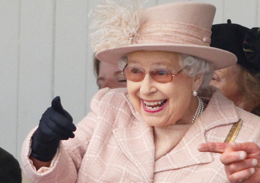 Пуснаха в продажба билетите за 90-годишнината на Елизабет II