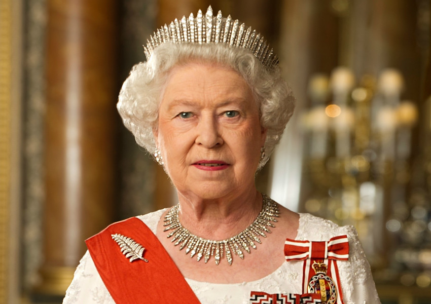 Британската Кралица е лишила десетки от почетни титли раздадени по-рано от нея! (СНИМКИ) 