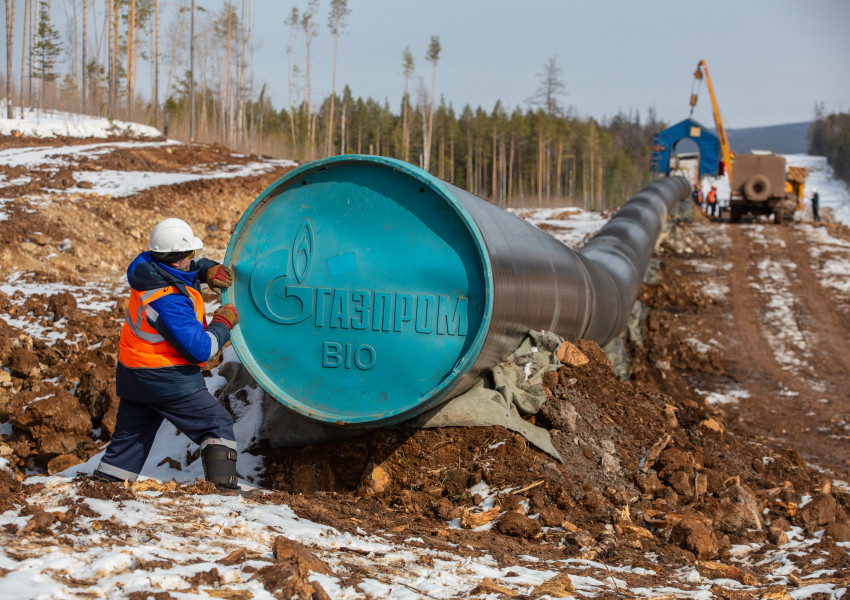 Заради високите цени на газа и петрола Русия е спечелила почти 160 млрд. евро от началото на войната в Украйна. Най-големите купувачи на руски суровини са ЕС, Китай и Турция