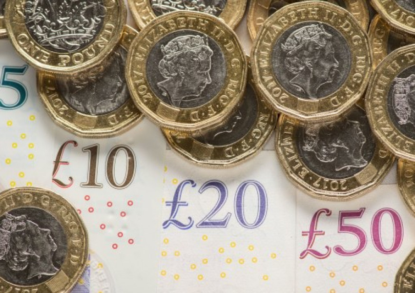 Минималната надница във Великобритания става £11 или около 13 евро