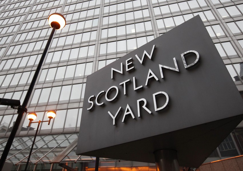 394 жители на Лондон се следят от службите за връзки с "Ислямска държава"