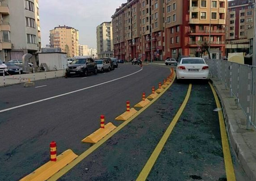 Коли паркитат на велоалеи в София