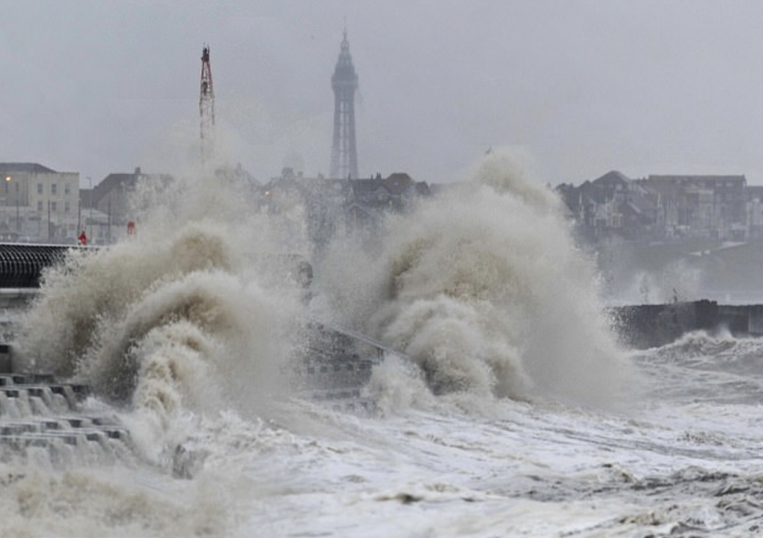 Циклoнът Рейнхард иде към Острова 