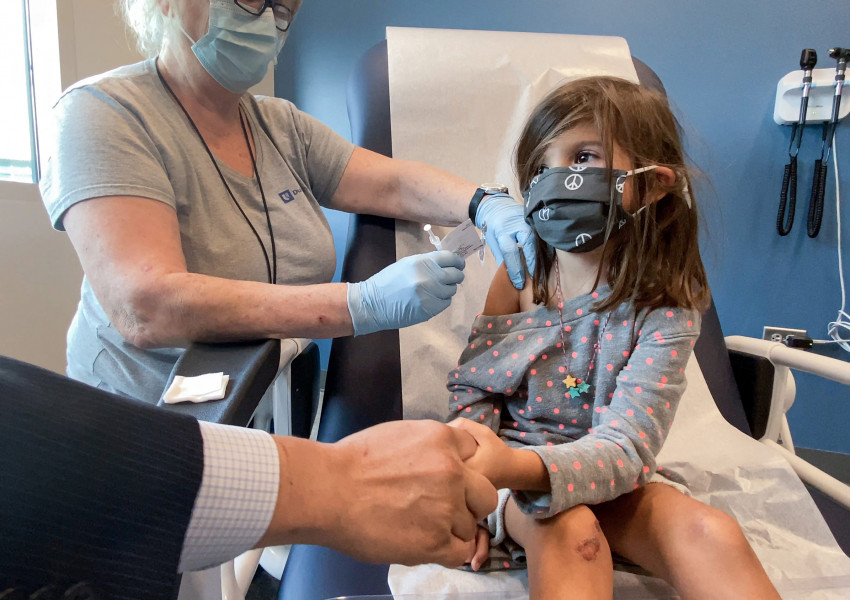 Американският регулатор - FDA, спешно одобри ваксинацията на деца между 5 и 11 години