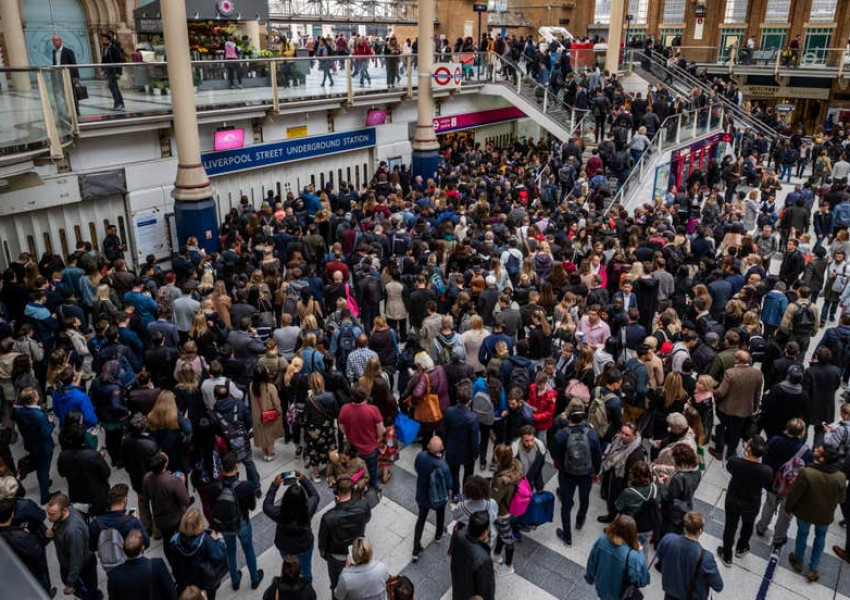 Стачка на метрото в разгара на лятото блокира Лондон