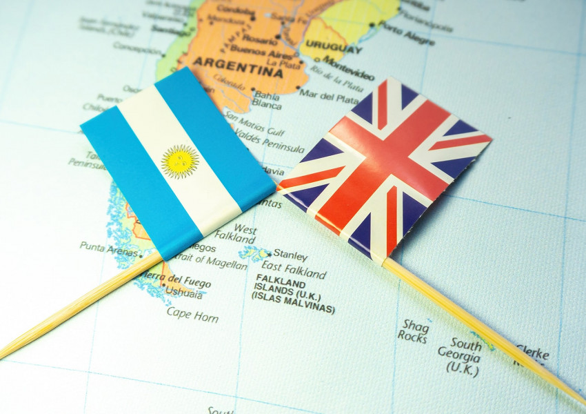 ЕС обиди Великобритания, като използва аржентинското име на Фолклендските острови