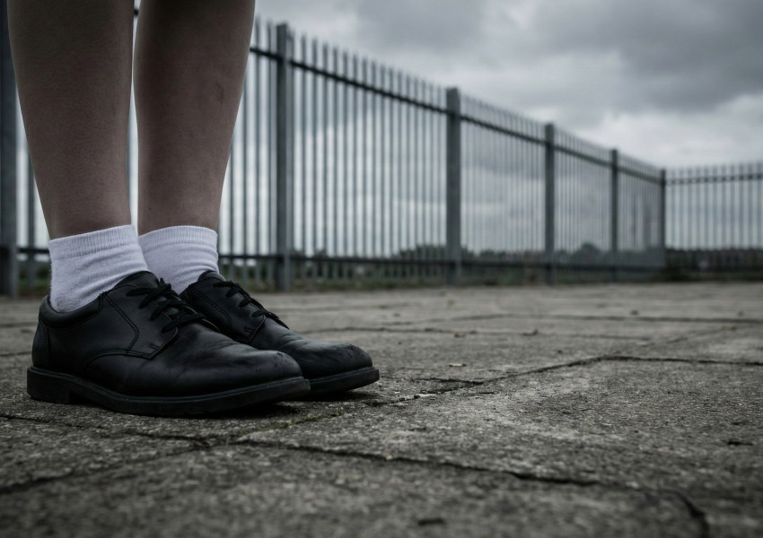 Родители масово преместват децата си от две училища, заради строгата дисциплина и налаганите системни наказания на учениците! Родители масово преместват децата си от две училища, заради строгата дисциплина и налаганите системни наказания на учениците!