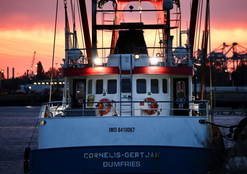 Великобритания иска Франция да отстъпи в спора за риболовните права