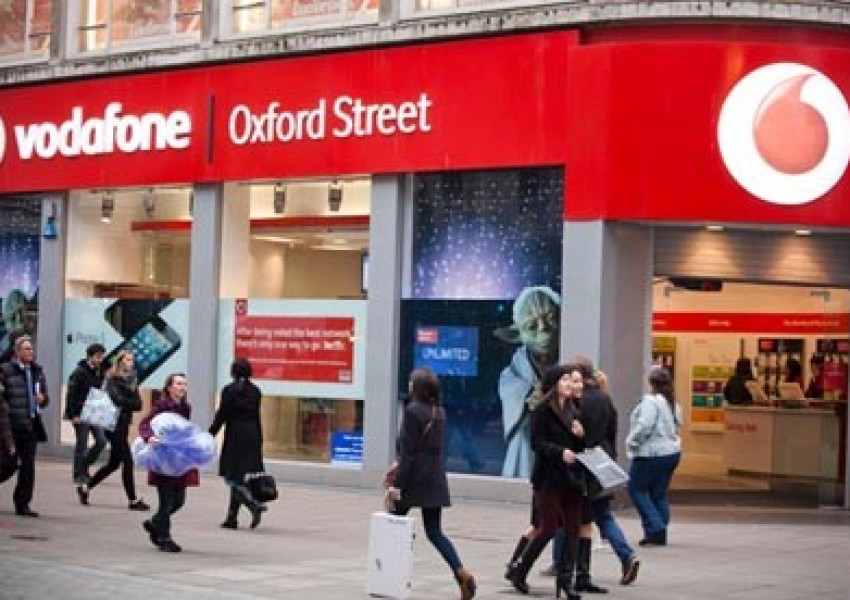Хакери откраднаха личните данни на клиенти на Vodafone