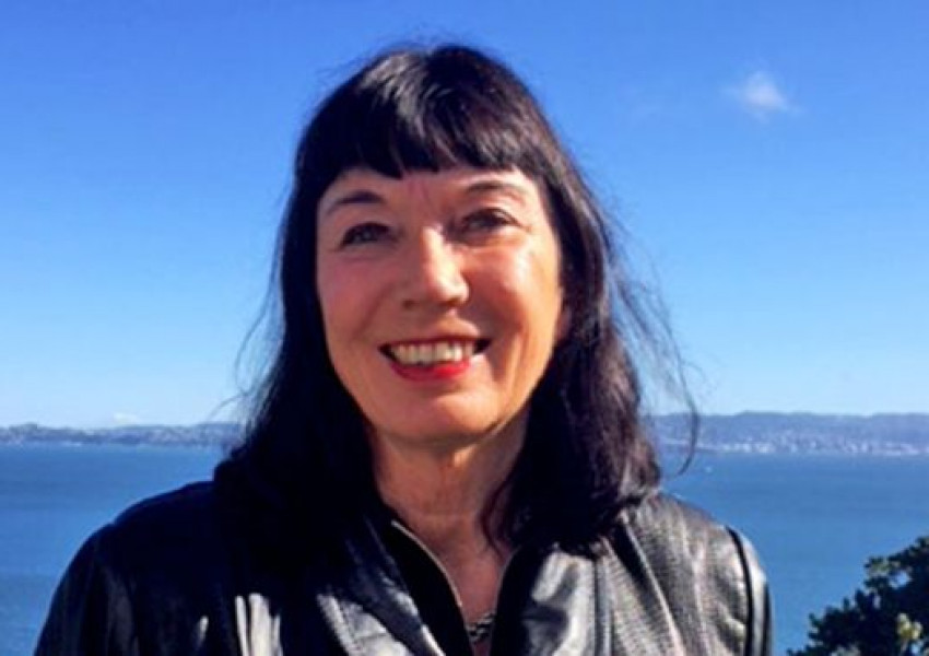 Кралица Елизабет II награди бивша новозеландска проститутка 