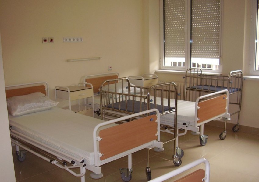 Maйките остават безплатно с децата си в болниците