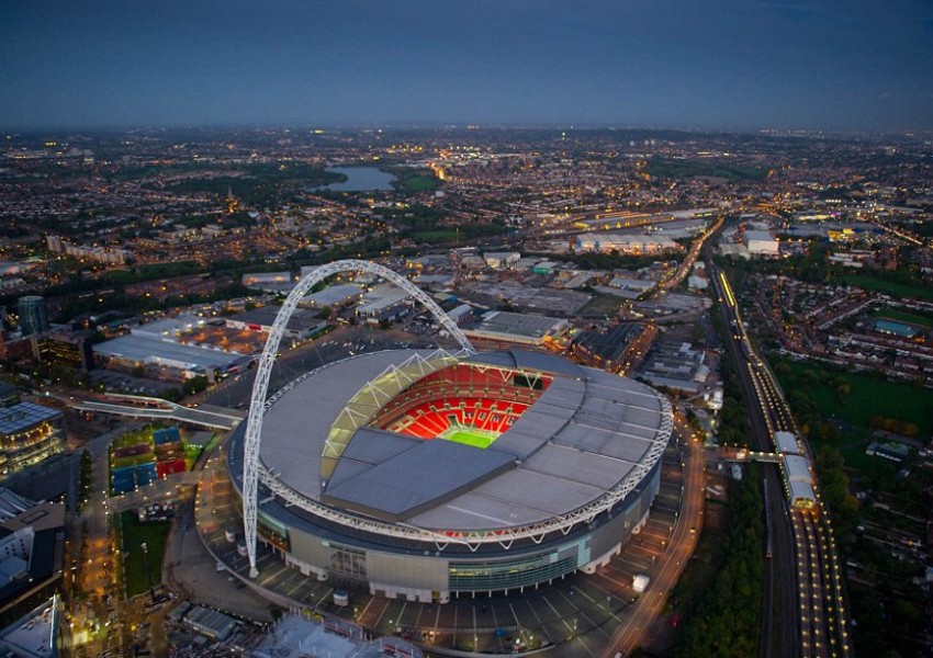 Футболните бижута на Лондон от птичи поглед 