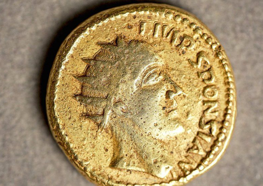 Изследване под микроскоп на древна златна монета, доказа че ''фалшив'' римски император е бил напълно реална историческа личност 