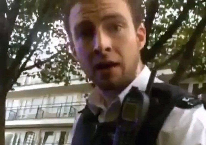 Вижте проява на брутална полицейска агресия в Лондон!