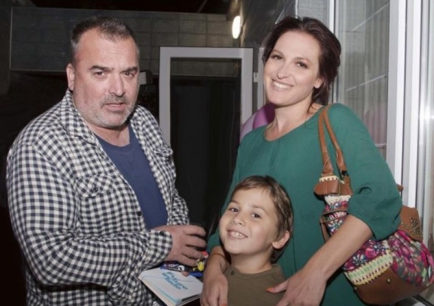 Журналистката Ани Цолова за първи път показа сина си