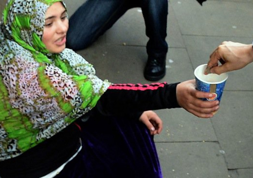 Дания депортира просякиня  