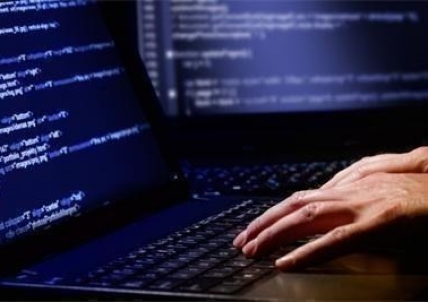 "Koледен" вирус удря компютрите по празниците