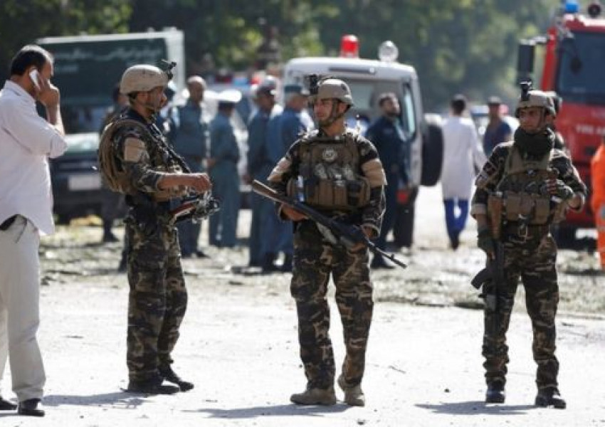 Самоубийствен атентат в Кабул, десетки са загинали