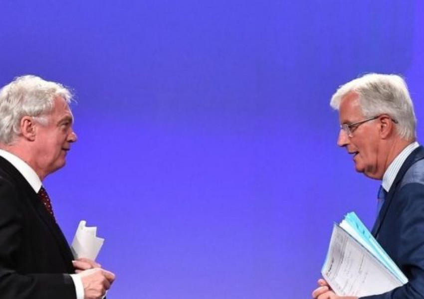 ЕС: "Ще научим британците какво означава "Брекзит"