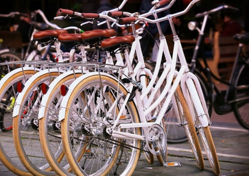 Букурещ дава по 500 леи на граждани за покупка на велосипед