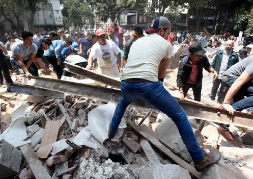 Ужасяващо! Трус от 7 по Рихтер удари Мексико!