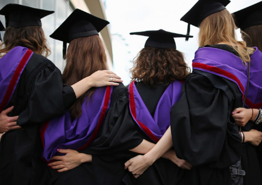 България е в топ 10 на държавите със студенти на Острова