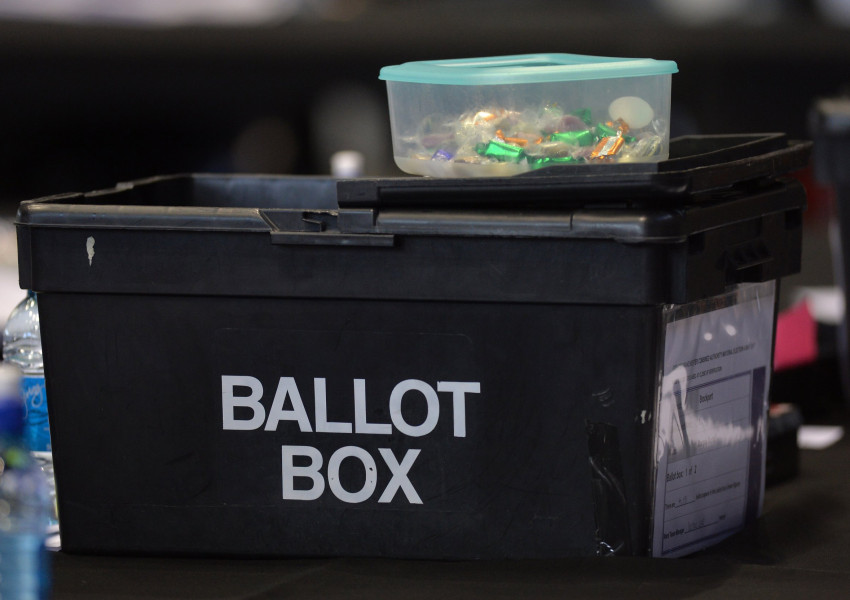 Разрешават на 16-годишните на Острова да гласуват?