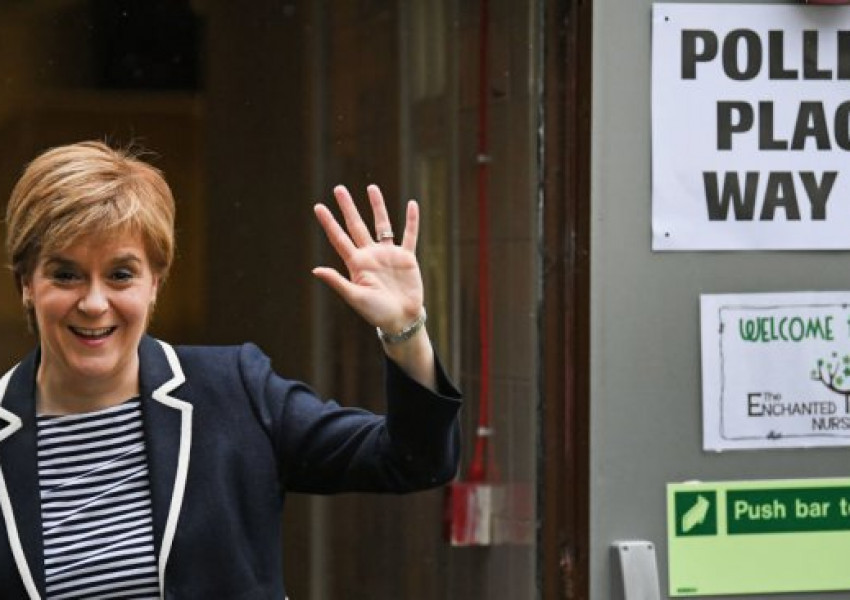 Премиерът на Шотландия осъди решението за арест на 8 каталунски министри  