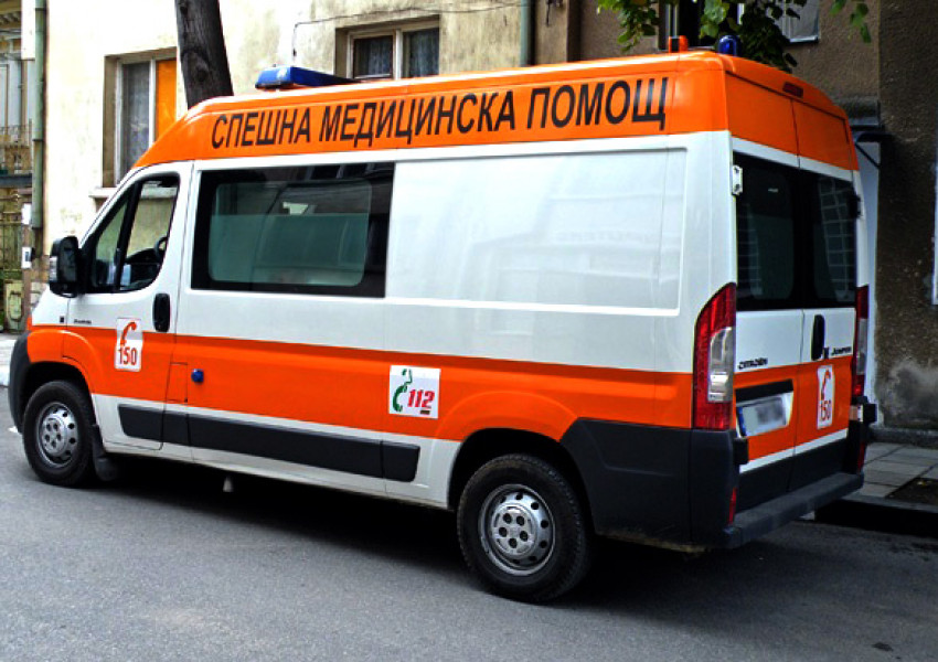 Бус и камион катастрофираха край Микре, девет жертви