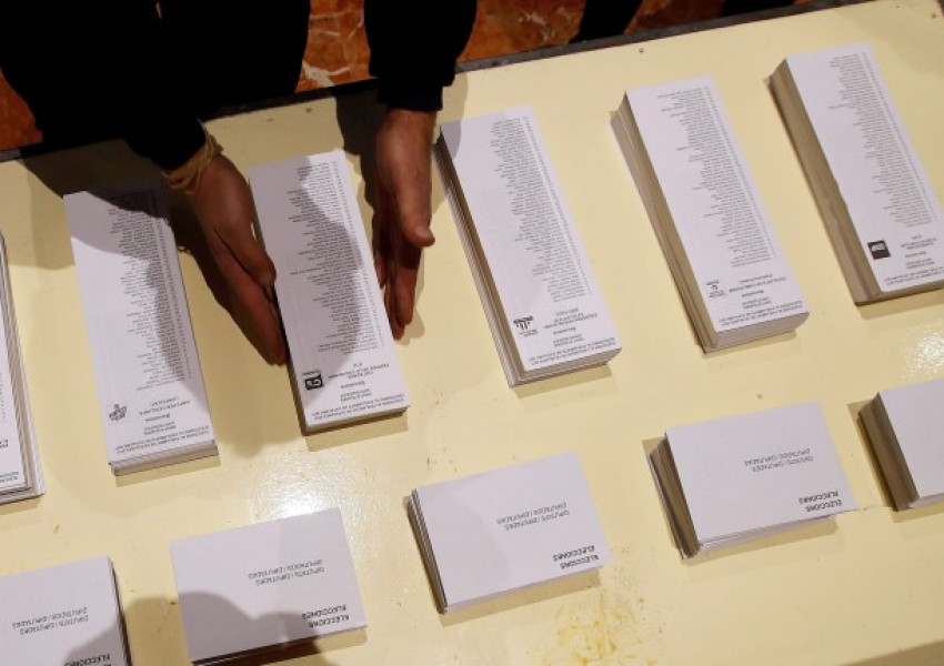 Каталуния провежда предсрочни избори