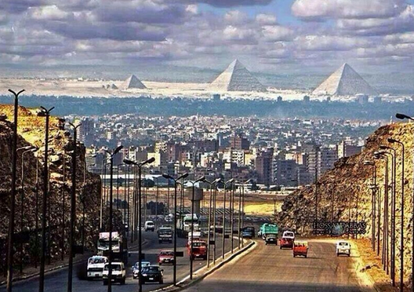 Петима убити след нападение на църква в Кайро