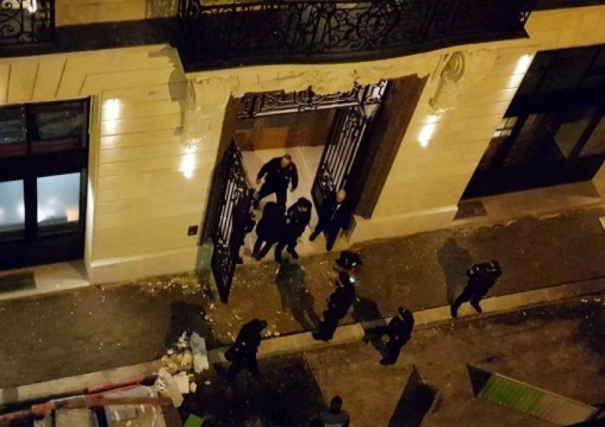 Откраднаха бижута за милиони от хотел "Риц" в Париж