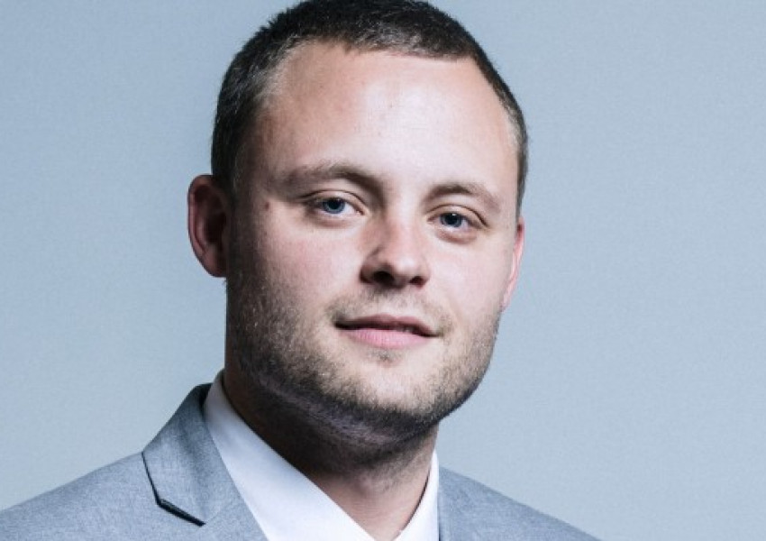 Британски депутат към безработните: Вазектомиите са безплатни! 