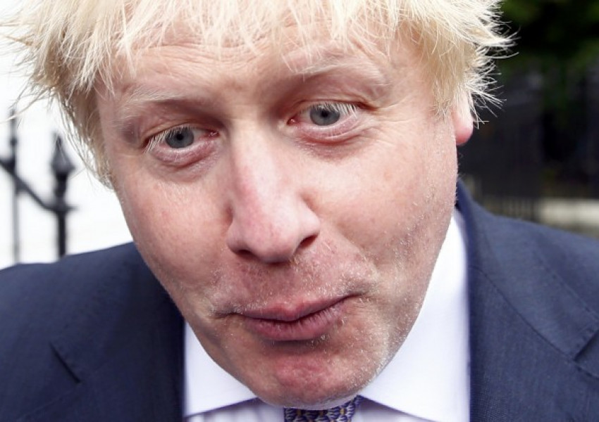 Борис Джонсън стана жертва на телефонни измамници