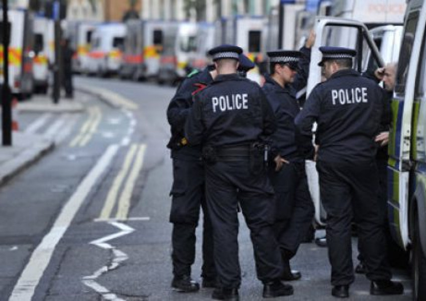 Мигрант почина на път за Лондон