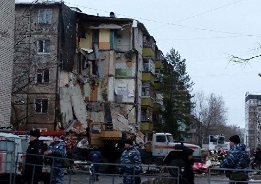 Взрив срути сграда в Русия, има загинали (ВИДЕО)