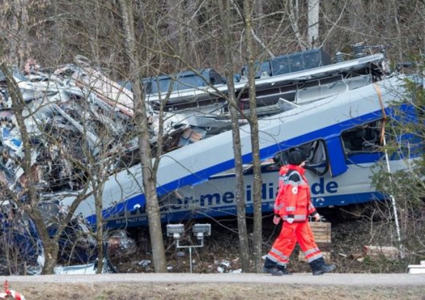 Човешка грешка зад влаковата катастрофа в Германия