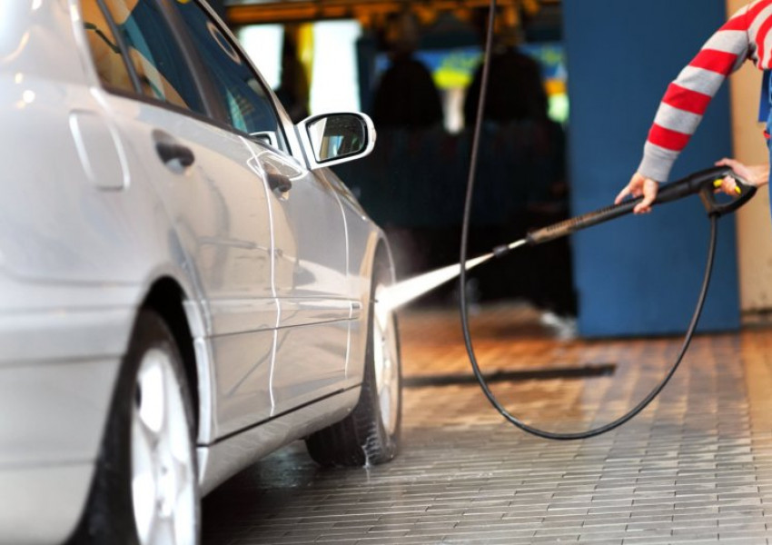 Българи и румънци "модерни роби" на автомивките в Лондон