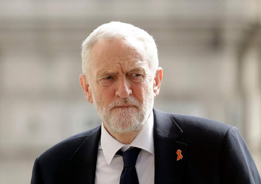 И евреите заплашват да напуснат Острова