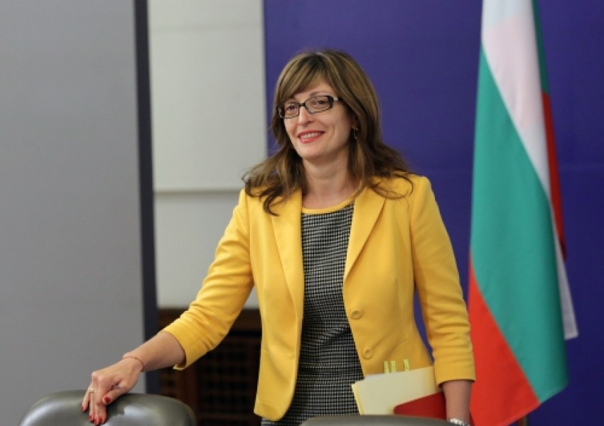 Екатерина Захариева избра двама заместник-министри