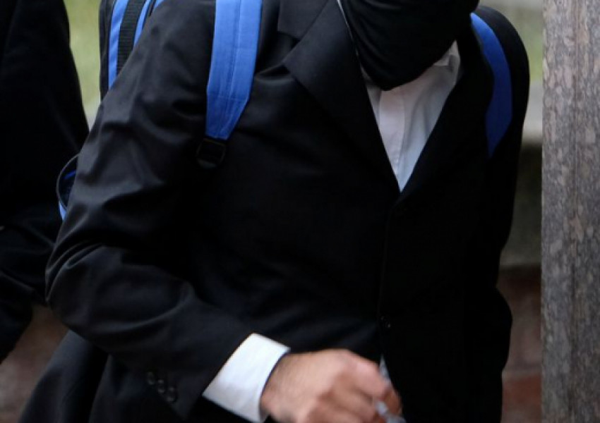 Страховита банда вилнее във Великобритания, изнасилвали млади момичета