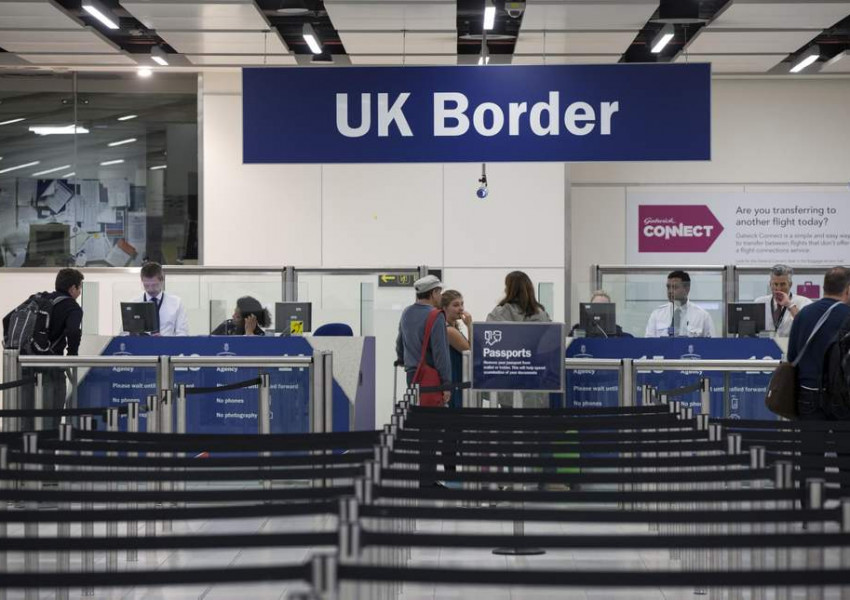 Учителка по английски получи отказ за виза: Езикът й не бил добър