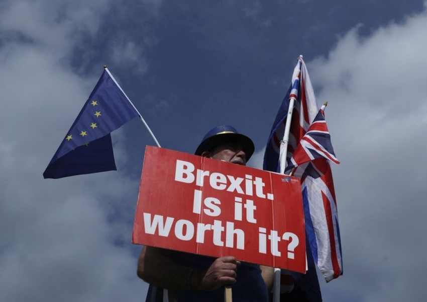 Наследникът на Мей ревизира договора за „Брекзит“?