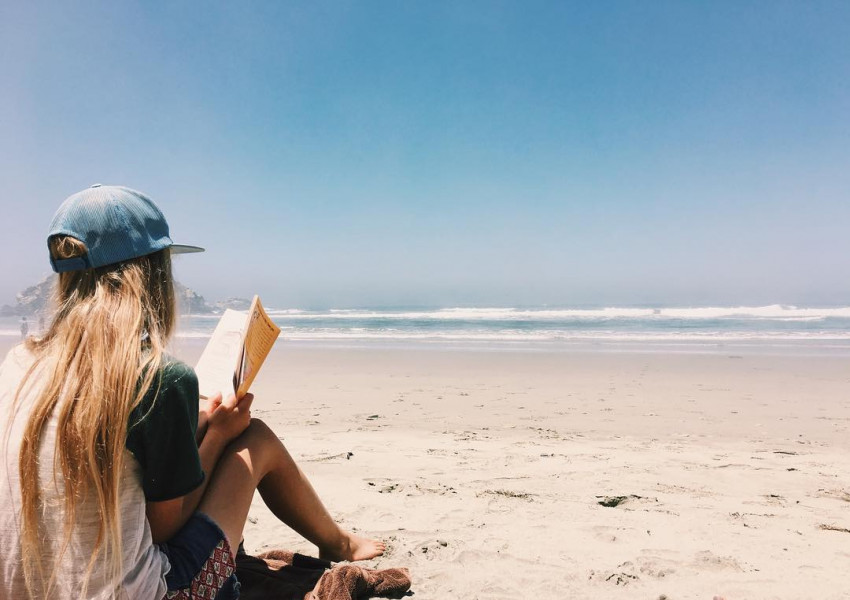 Любимият остров на кралското семейство си търси човек, който обича книгите 