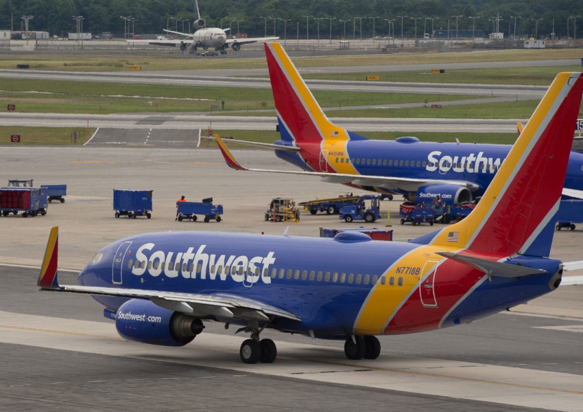 Служител на авиопревозвач се подигра на петгодишно дете заради името й