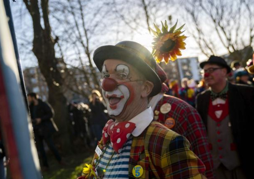 Десетки клоуни се събраха в Лондон