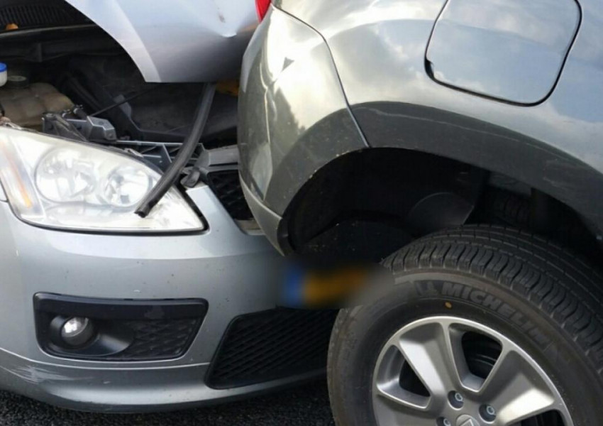 Верижна катастрофа с 50 коли в Германия