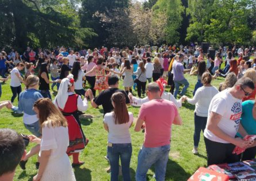 Станишев в Лондон: Всички българи в Лондон тъгуват за България