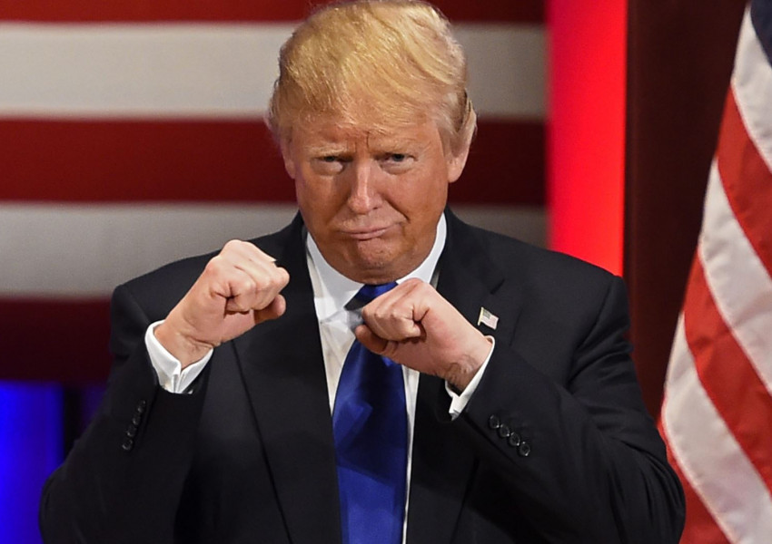 Тръмп иска да се срещне с Елизабет Втора